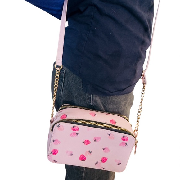Cute Pink Crossbody Bag / Small Purse – New - Picture 2 of 6